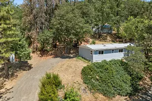 18505 E Evans Creek Rd, Rogue River, OR 97537 - Photo 3