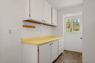 2802 Russell Rd, Merlin, OR 97532 - Photo 35