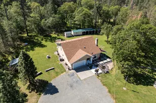 2802 Russell Rd, Merlin, OR 97532 - Photo 11