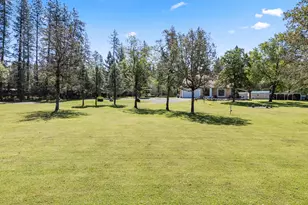 2802 Russell Rd, Merlin, OR 97532 - Photo 3