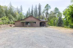 782 Covered Bridge Rd, Rogue River, OR 97537 - Photo 5
