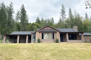 782 Covered Bridge Rd, Rogue River, OR 97537 - Photo 1