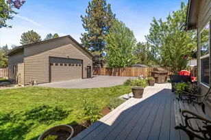 253 SE Soft Tail Dr, Bend, OR 97702 - Photo 3