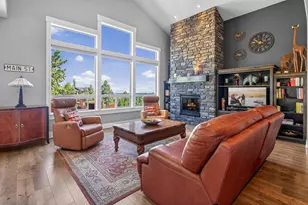 2572 NW Pine Terrace Dr, Bend, OR 97701 - Photo 19