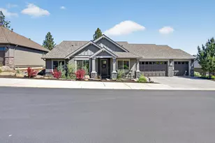 2572 NW Pine Terrace Dr, Bend, OR 97703 - Photo 3