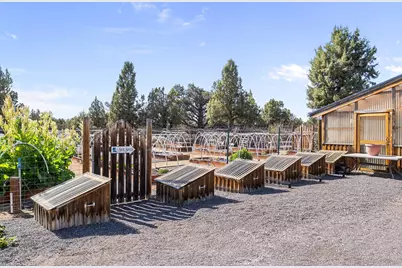 61935 Ten Barr Ranch Road, Bend, OR 97701 - Photo 59