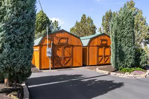 61935 Ten Barr Ranch Rd, Bend, OR 97701 - Photo 53