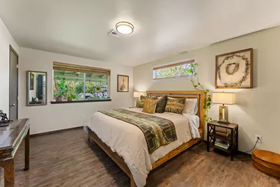 335 Summit Loop Loop, Grants Pass, OR 97527 - Photo 13