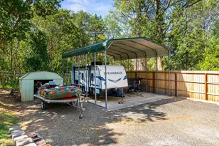 335 Summit Loop, Grants Pass, OR 97527 - Photo 29