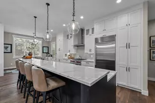 19460 Chip Shot Ln, Bend, OR 97702 - Photo 11