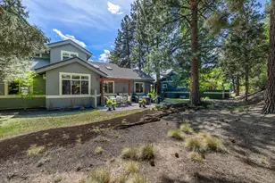 19460 Chip Shot Ln, Bend, OR 97702 - Photo 47