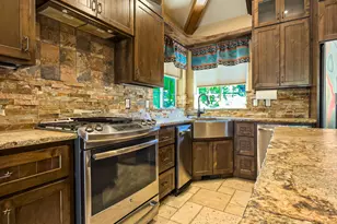 5060 Swallow Ct, Klamath Falls, OR 97601 - Photo 13
