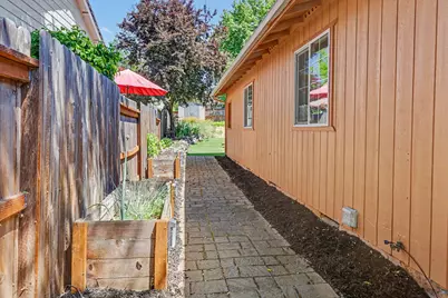 2964 Bailey Avenue, Medford, OR 97504 - Photo 27