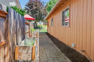 2964 Bailey Ave, Medford, OR 97504 - Photo 27