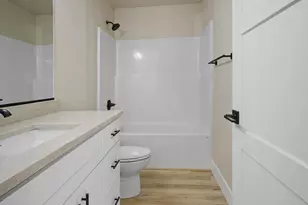 1175 Orange Blossom Dr, Klamath Falls, OR 97601 - Photo 29