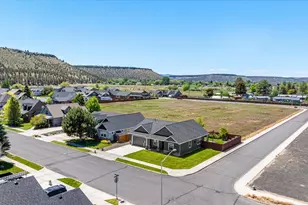 317 SE Pioneer Dr, Prineville, OR 97754 - Photo 43