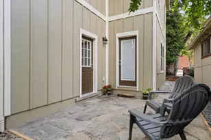 205 N Oregon St, Jacksonville, OR 97530 - Photo 25