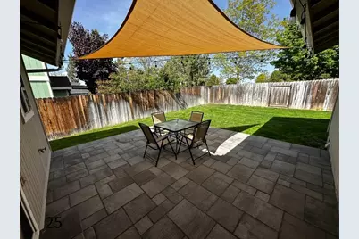 242 NW 25th Street, Redmond, OR 97756 - Photo 25