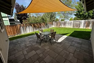 242 NW 25th St, Redmond, OR 97756 - Photo 25