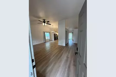 242 NW 25th Street, Redmond, OR 97756 - Photo 3