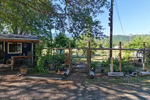 1135 E Fork Rd, Williams, OR 97544 - Photo 21