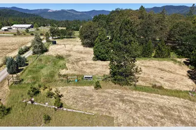 1135 E Fork Road, Williams, OR 97544 - Photo 77
