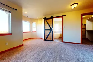 10300 SW Nicole Dr, Powell Butte, OR 97753 - Photo 35