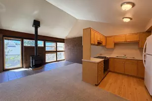 1952 NE Otelah Pl, Bend, OR 97701 - Photo 5