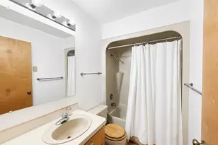 1952 NE Otelah Pl, Bend, OR 97701 - Photo 15