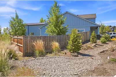 4722 SW Zenith Avenue, Redmond, OR 97756 - Photo 3