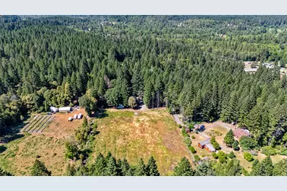 601 Pinewood Way, Cave Junction, OR 97523 - Photo 33