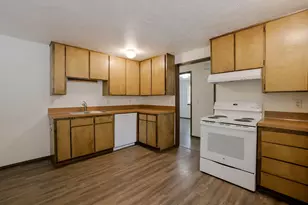 19968 Double Tree Ct, Bend, OR 97702 - Photo 9