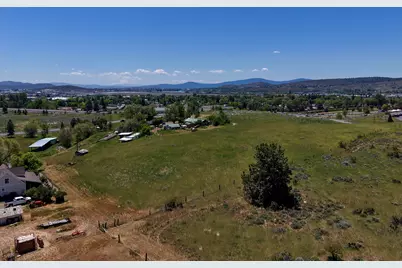 0 Foothills Boulevard #Lot 300, Klamath Falls, OR 97603 - Photo 9
