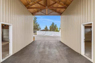10739 SW Shad Rd, Terrebonne, OR 97760 - Photo 15