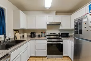 450 Midway Rd, Medford, OR 97501 - Photo 7