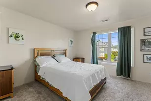450 Midway Rd, Medford, OR 97501 - Photo 11