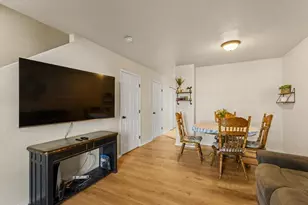 450 Midway Rd, Medford, OR 97501 - Photo 5