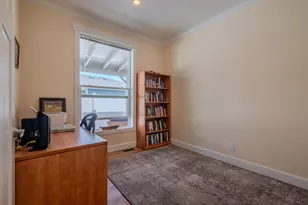 333 Mountain View Dr, Talent, OR 97540 - Photo 15