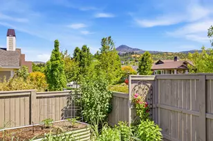 3841 Shamrock Dr, Medford, OR 97504 - Photo 31