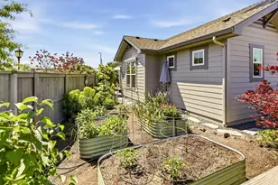 3841 Shamrock Dr, Medford, OR 97504 - Photo 33