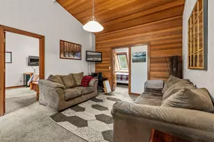 18066 E Butte Ln, Sunriver, OR 97707 - Photo 27