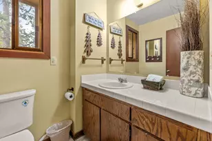 18066 E Butte Ln, Sunriver, OR 97707 - Photo 17