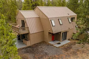 18066 E Butte Ln, Sunriver, OR 97707 - Photo 3