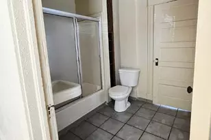 60 N Orange St, Medford, OR 97501 - Photo 7