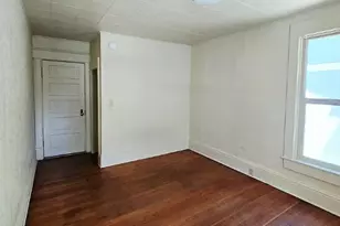 60 N Orange St, Medford, OR 97501 - Photo 9