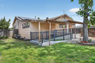 347 N 2nd Street, Central Point, OR 97502 - Photo 29