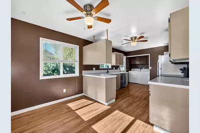 2439 Berkeley Street, Klamath Falls, OR 97601 - Photo 5