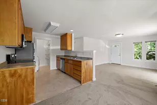 2264 McCall, Ashland, OR 97520 - Photo 9