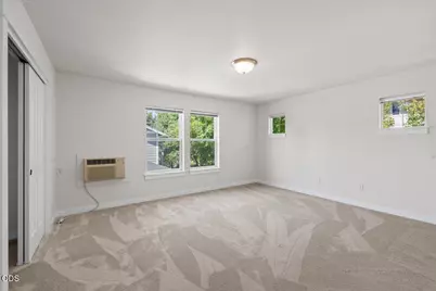 2264 McCall, Ashland, OR 97520 - Photo 17
