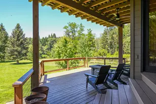 2546 Fisher Rd, Roseburg, OR 97471 - Photo 5